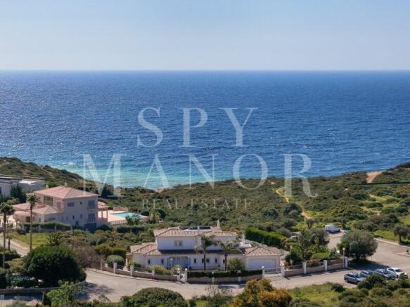 Villa with sea view in Carvoeiro Algarve overlooking coastline