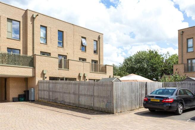 4 bed End of Terrace for sale Image 6