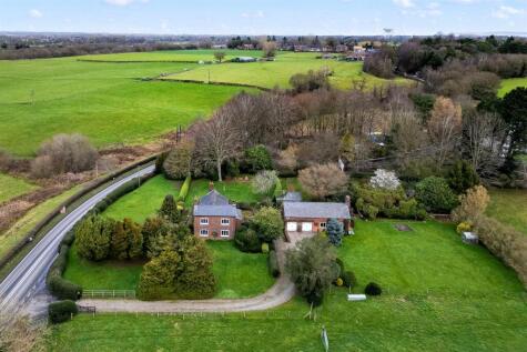 Twemlow Green, Holmes Chapel