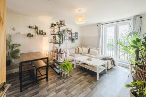 3, Bowds House, Semington Strand, Swindon SN1 7DN