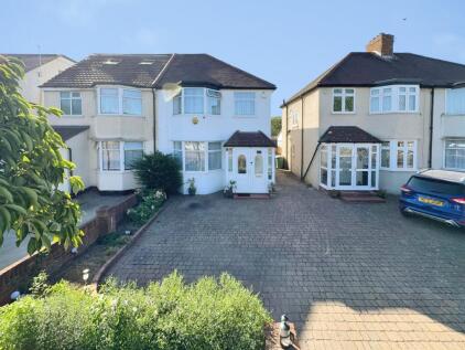Camrose Avenue, Edgware, HA8