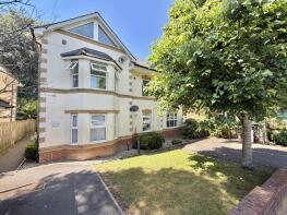 Flat 8, 24, St Albans Crescent, Bournemouth BH8 9EW