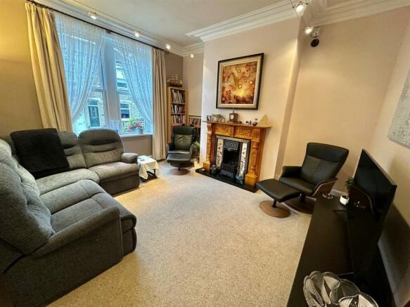 4 bed Detached for sale Image 10