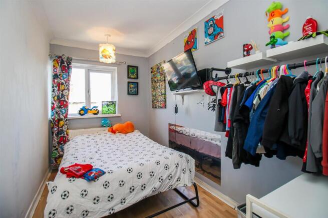 3 bed Semi-Detached for sale Image 12