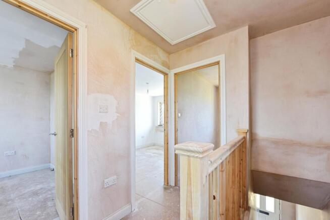 3 bed Semi-Detached for sale Image 6
