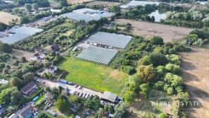 Oakleigh, Paynes Lane, Nazeing, Waltham Abbey EN9 2EU
