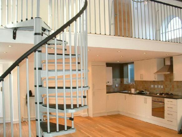 OPEN PLAN DINING ROO