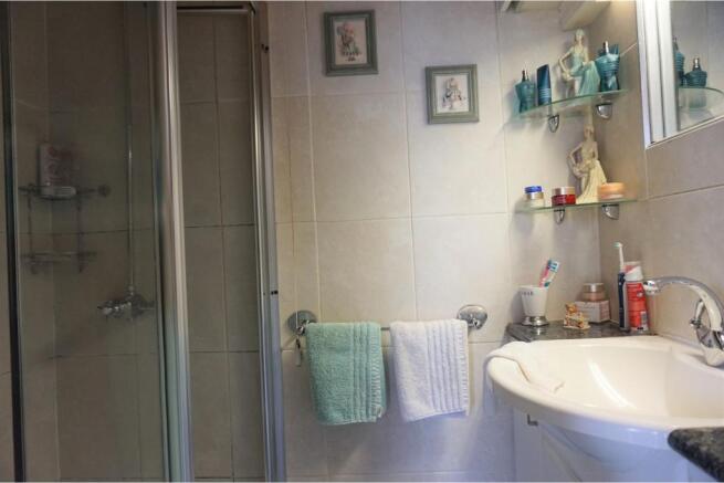 Master En-suite