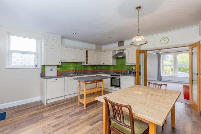 3 bed End of Terrace for sale Image 4