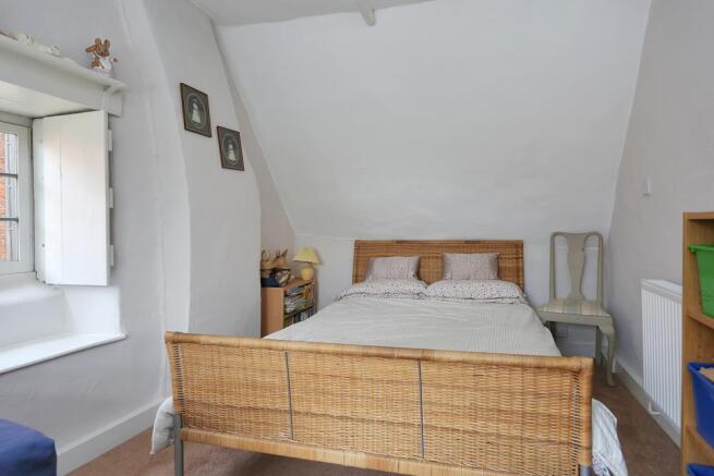 BEDROOM 2