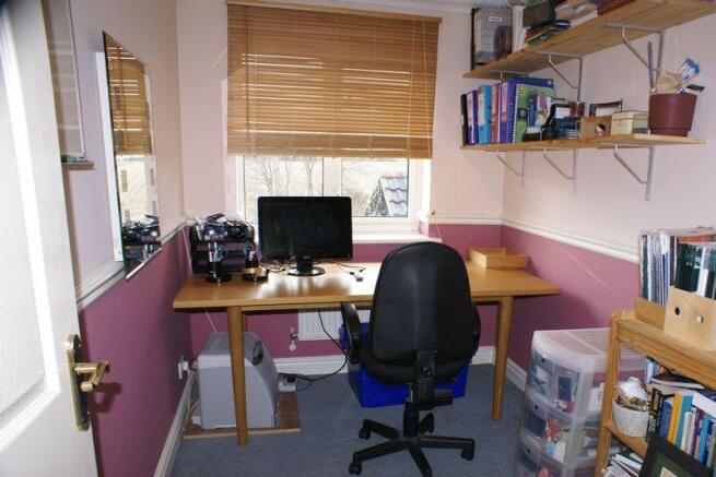 Bedroom 3 - Study