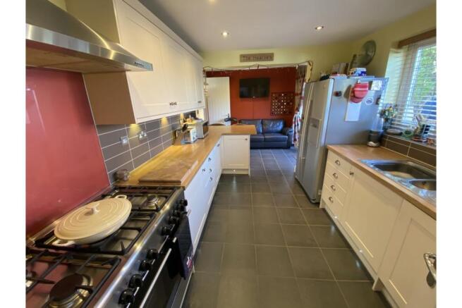 Kitchen/Breakfast