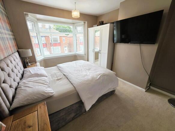 3 bed House for sale Image 10