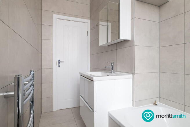 3 bed Terraced to rent Image 12