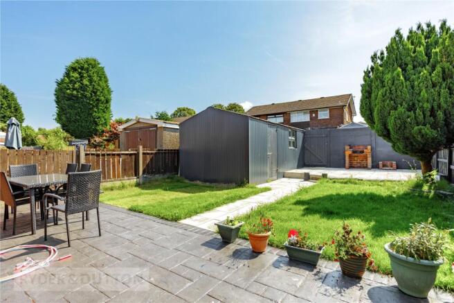 4 bed Semi-Detached for sale Image 5