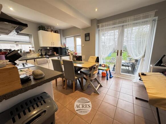 IMG_2752 (Large).jpg