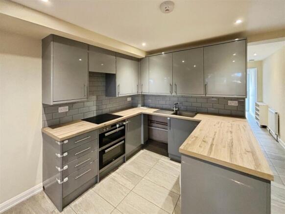 48cc510c-Photo 209-18-25 2C 2016 2032 2048.jpg