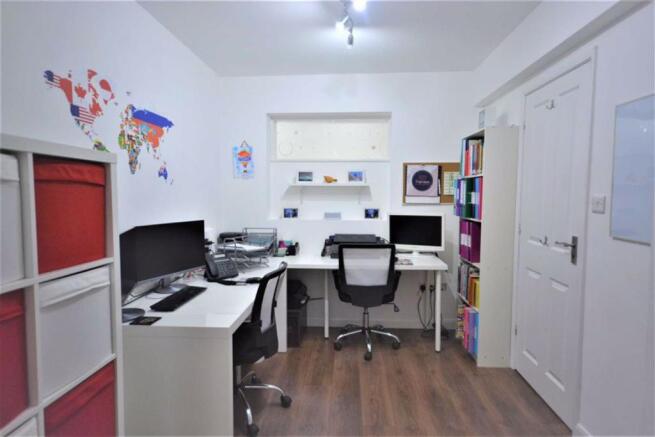 Photo 8