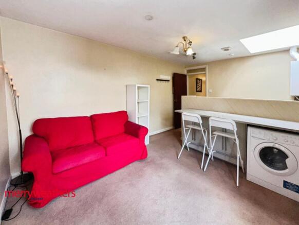 1 bed Flat to rent Image 4