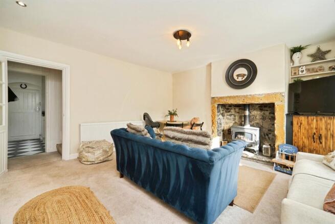2 bed Terraced for sale Image 7