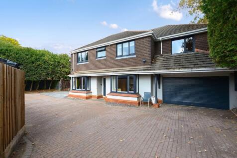 Camp Road, Farnborough, GU14