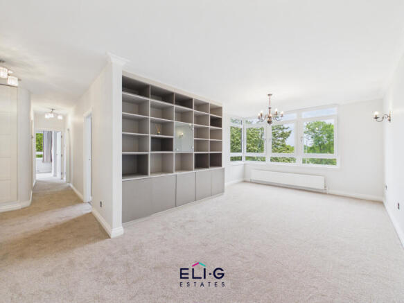 3 bed flat to rent Westchester Court, London NW4