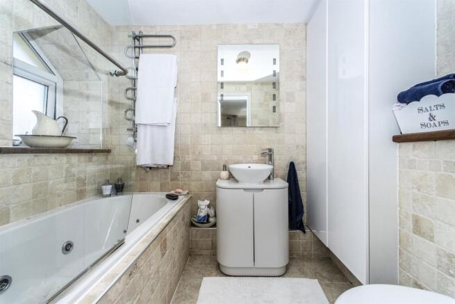 Ensuite Bathroom