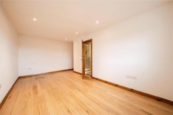 2 bed Semi-Detached for sale Image 5