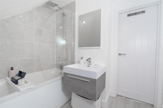 3 bed Detached for sale Image 9