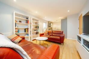 41, Academy Place, Isleworth TW7 5FD