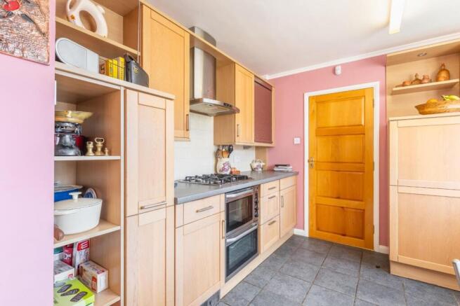KITCHEN-3.jpg