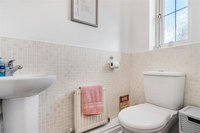 2 bed Terraced for sale Image 8