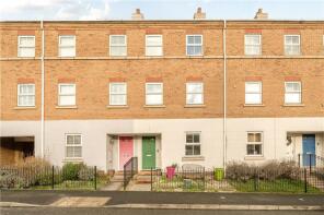 6, Flying Dutchman Way, Daventry NN11 9AD