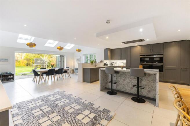 Kitchen/Dining