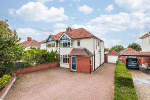 19, Low Road, Norwich NR6 5AE