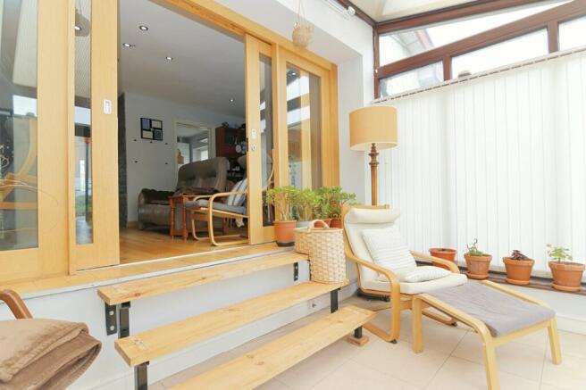 2 bed Bungalow for sale Image 8