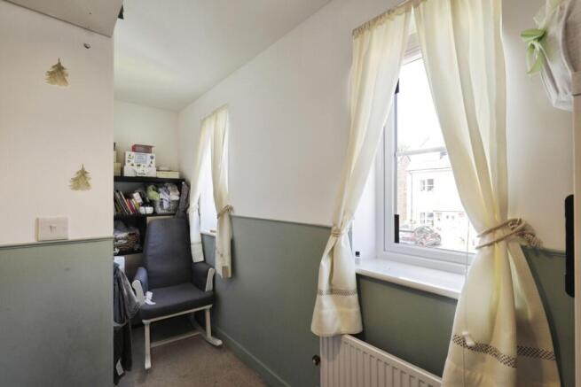 3 bed Semi-Detached for sale Image 8