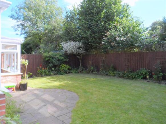 PRIVATE REAR GARDEN