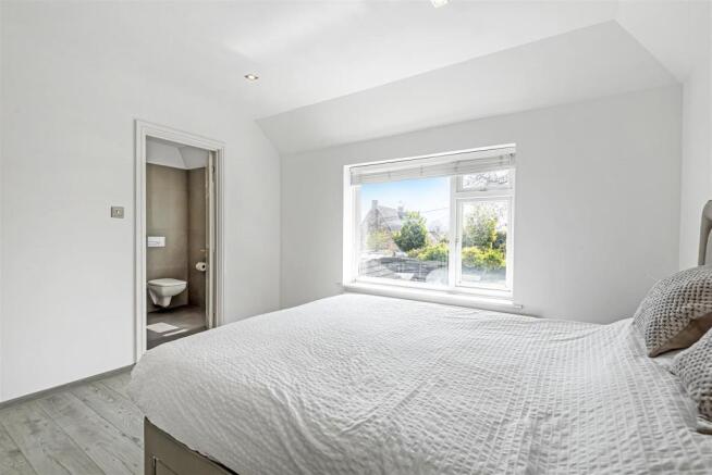 Bedroom1Alt.jpg