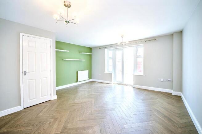 Ribston Close, Bedford, MK41 7FG photo 4