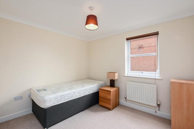 2 bed Flat to rent Image 7