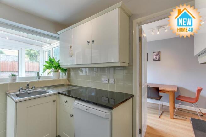 KITCHEN: