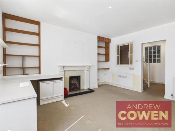 7 bed House for sale Image 6