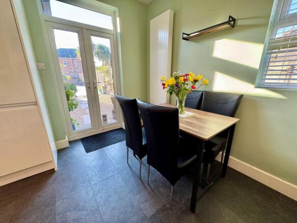 L- Dining Area