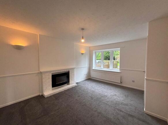 9 Curlew Drive Livin
