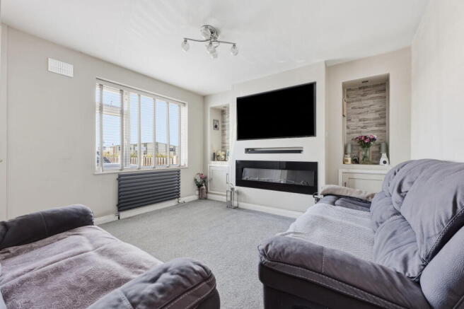 2 bed Semi-Detached for sale Image 4