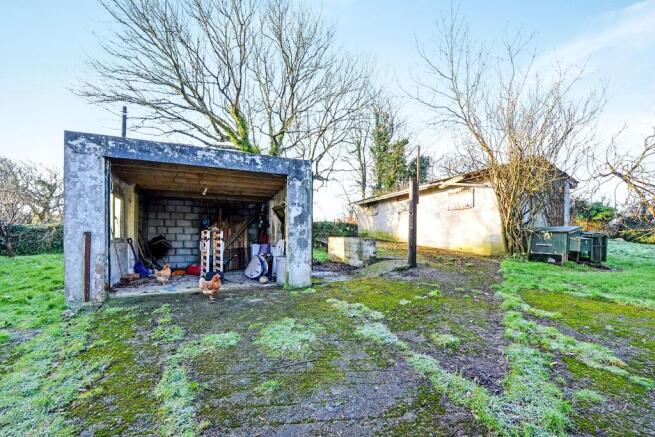 Garage & Stable