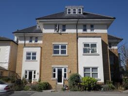 Flat 3, 5 Havilland Place, Linkfield Lane, Redhill RH1 1JF