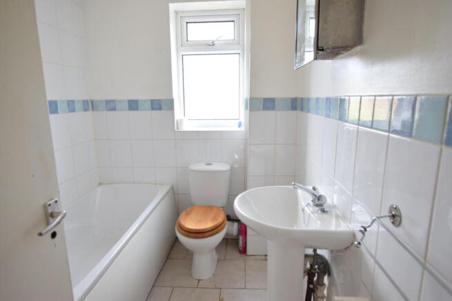 3 bed Town House for sale Image 9