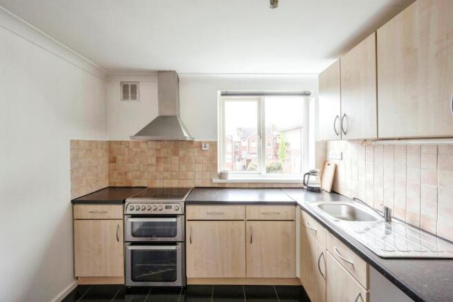 2 bed Apartment for sale Image 6